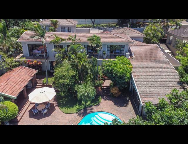 8 BEDROOM BED & BREAKFAST FOR SALE IN UMHLANGA CENTRAL